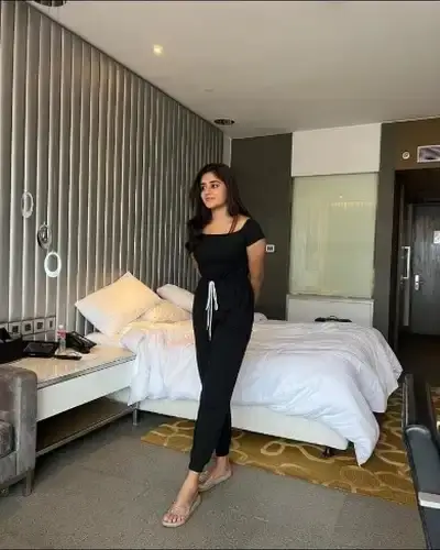 Nadia Call Girl Service